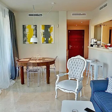 Al-401 In Alcazaba Lagoon Apartment *